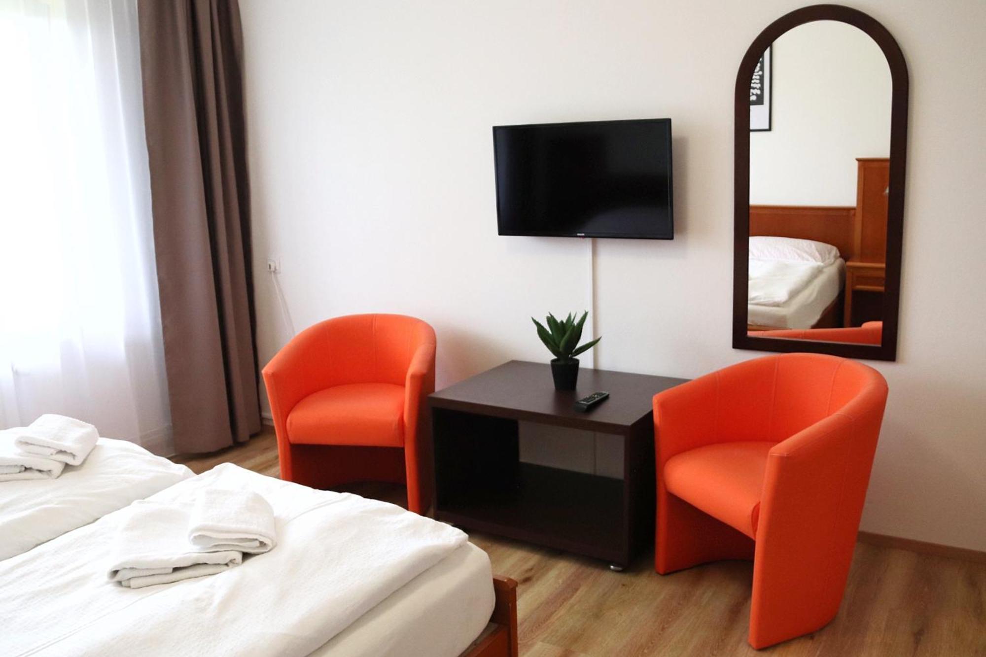 B&B Hotel Volcik 玛丽亚温泉 外观 照片